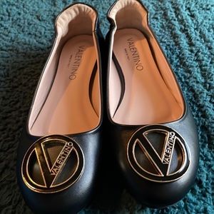 Valentino Flats